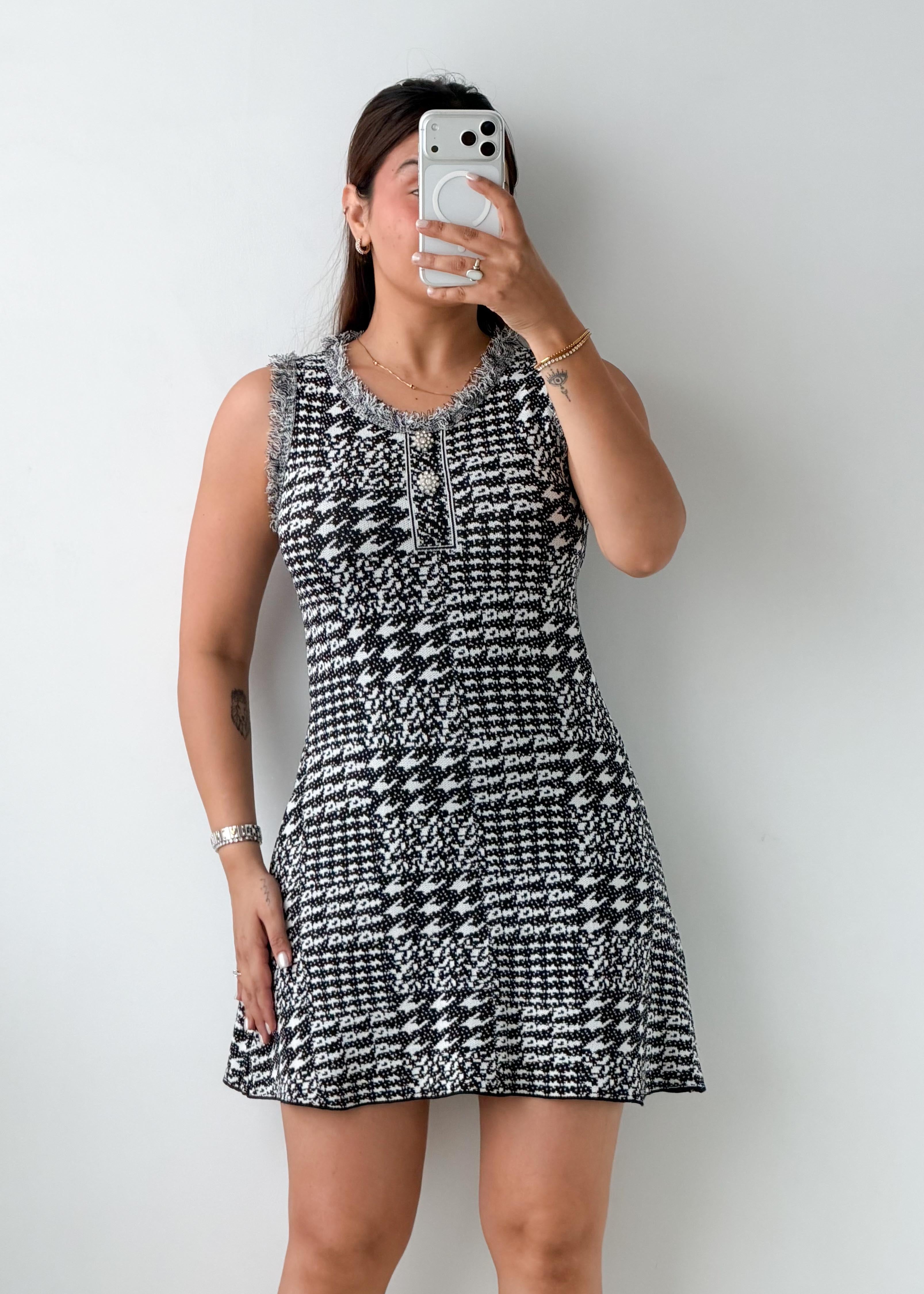 Size S-M Black & White Printed Bodycon Mini Dress