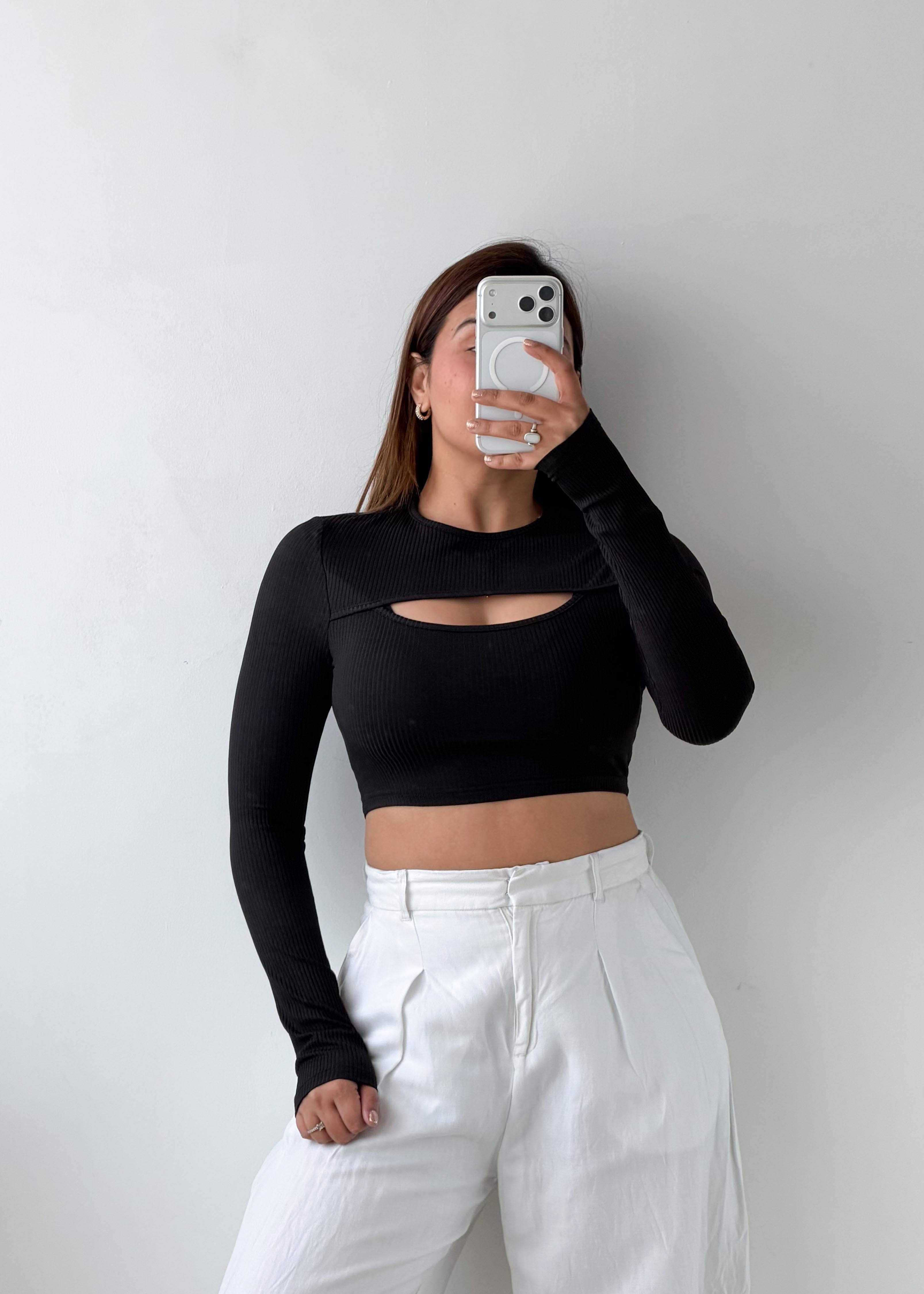 Size XS-S Black Cutout Crop Top