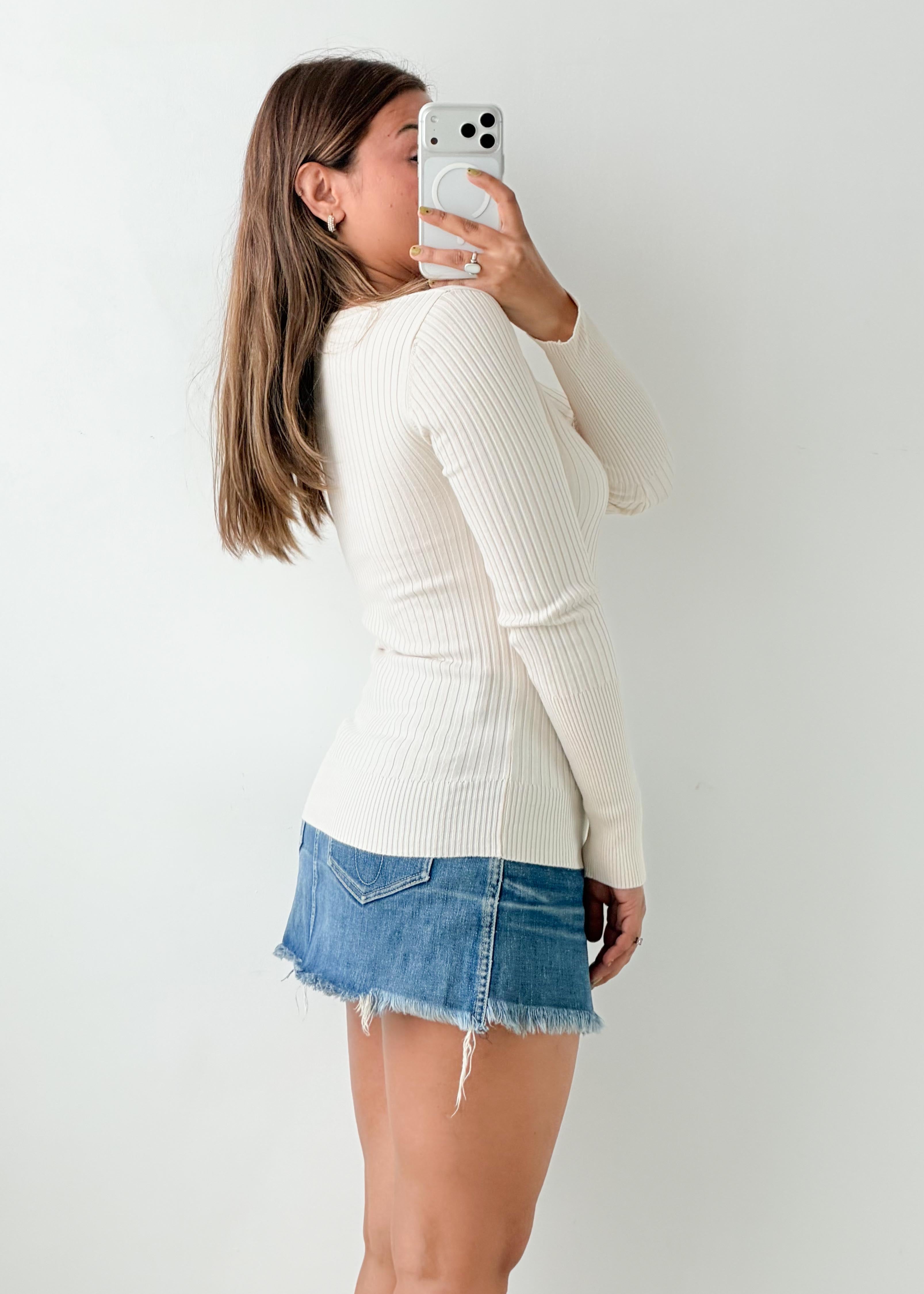 Size S-M White Ribbed Long Sleeve Top