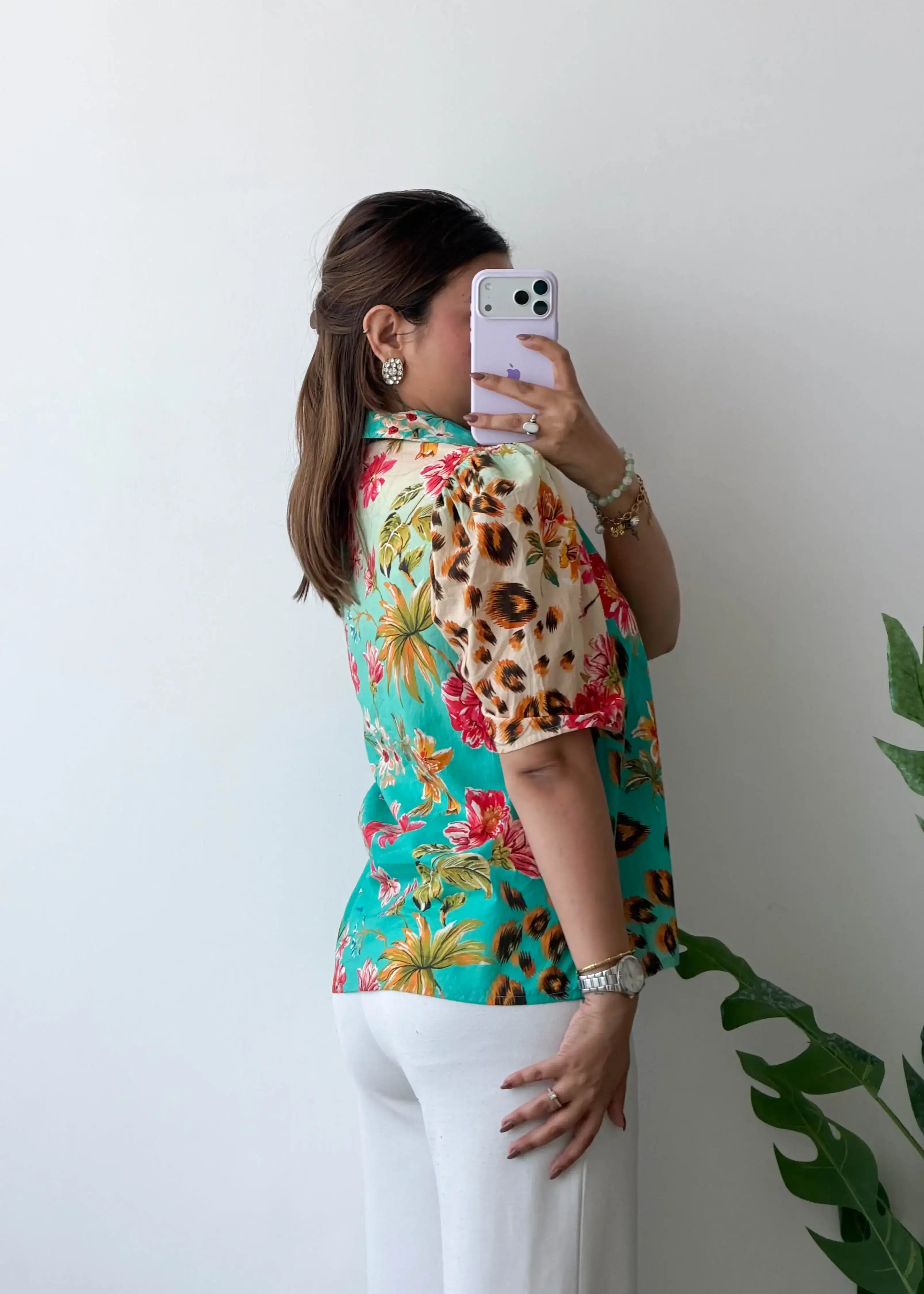 Size M, Tropical Print Shirt Top