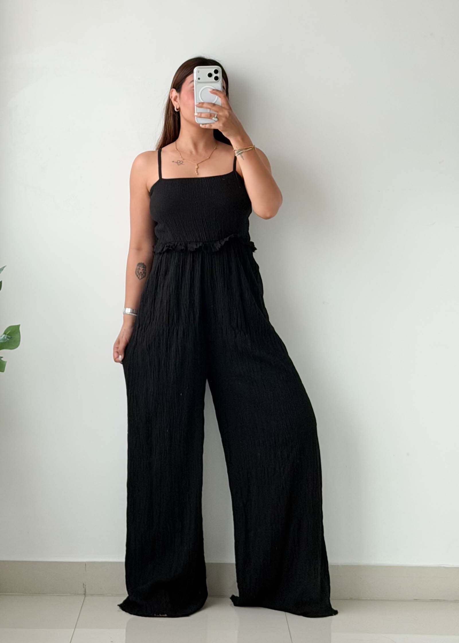Size S-M Black Textured Wide-Leg Jumpsuit