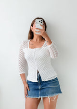 Size M-L White Textured Button Top