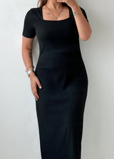 Size M-L Black Square Neck Knit Midi Dress