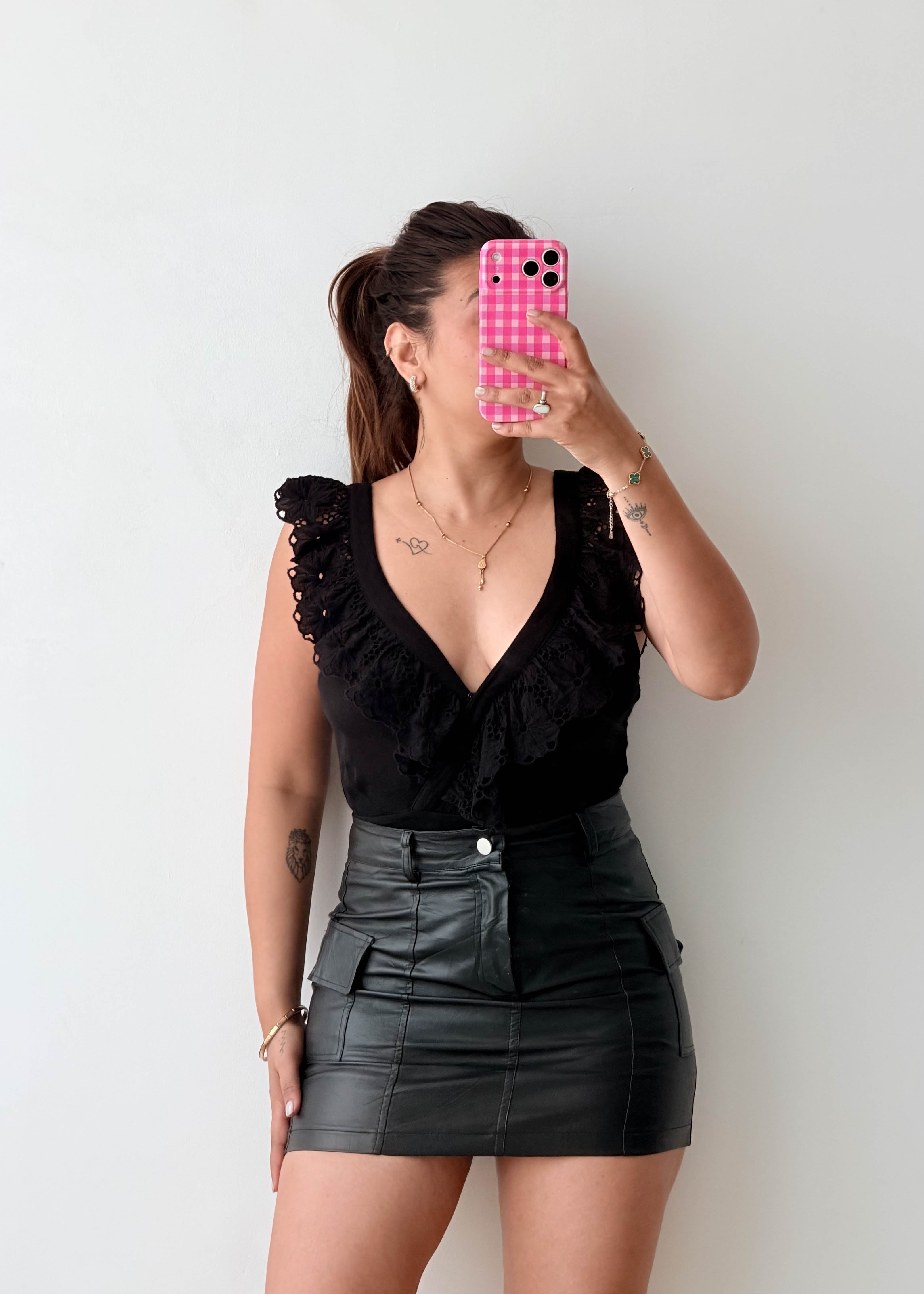 Size M Black Ruffle V-Neck Bodysuit