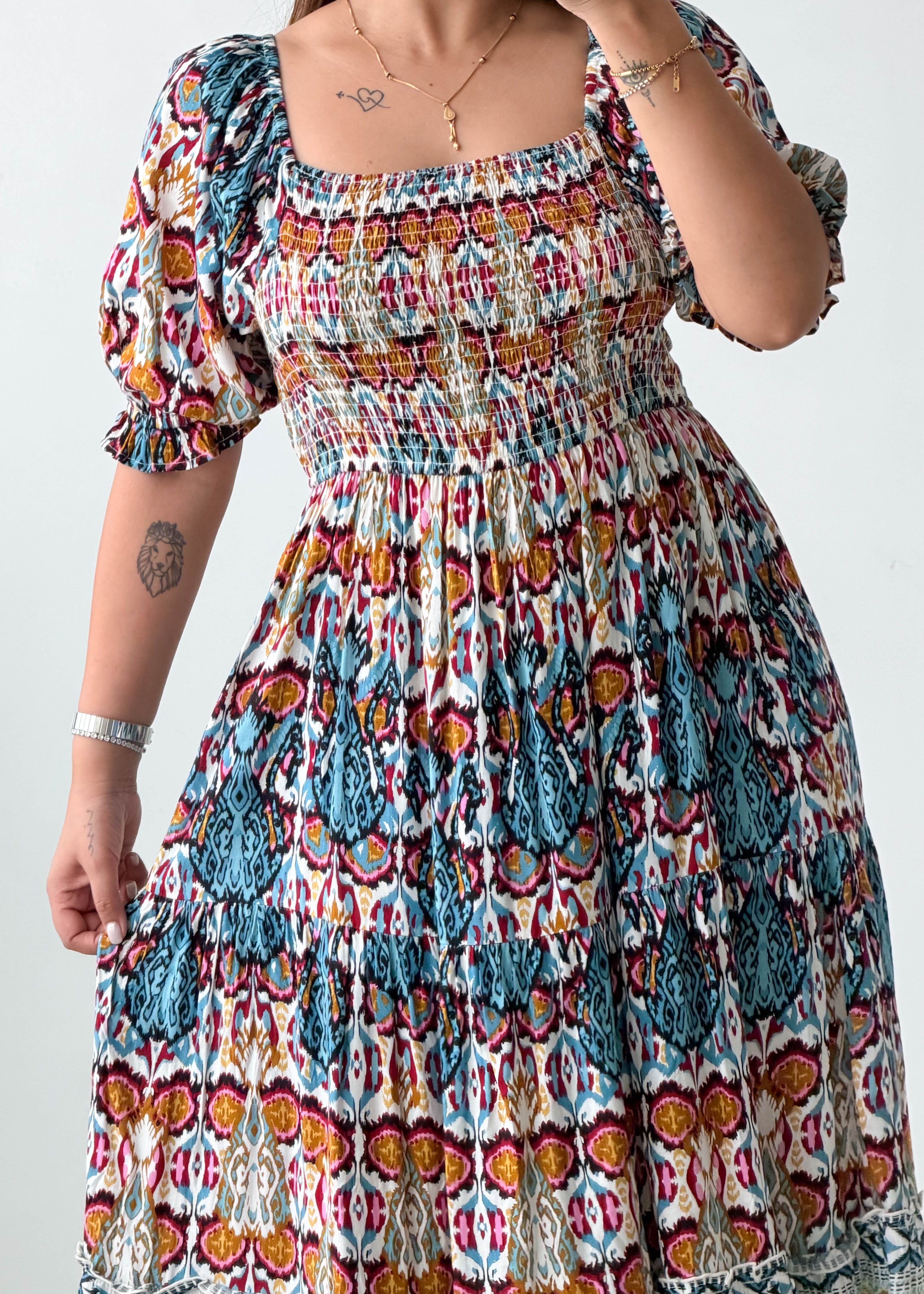 Size M-L Multicolor Printed Smocked Midi Dress