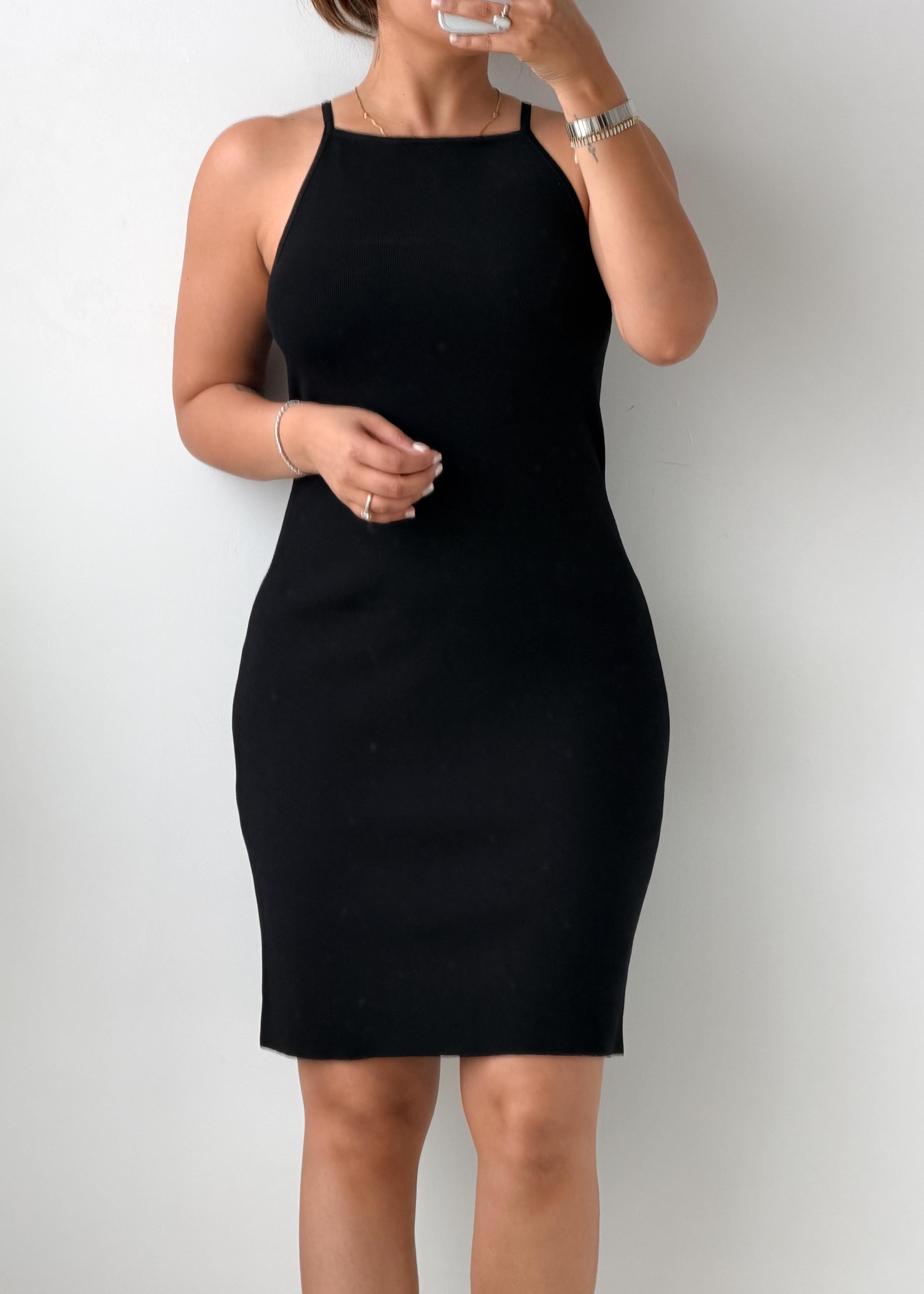 Size M-L Black Fitted Midi Dress