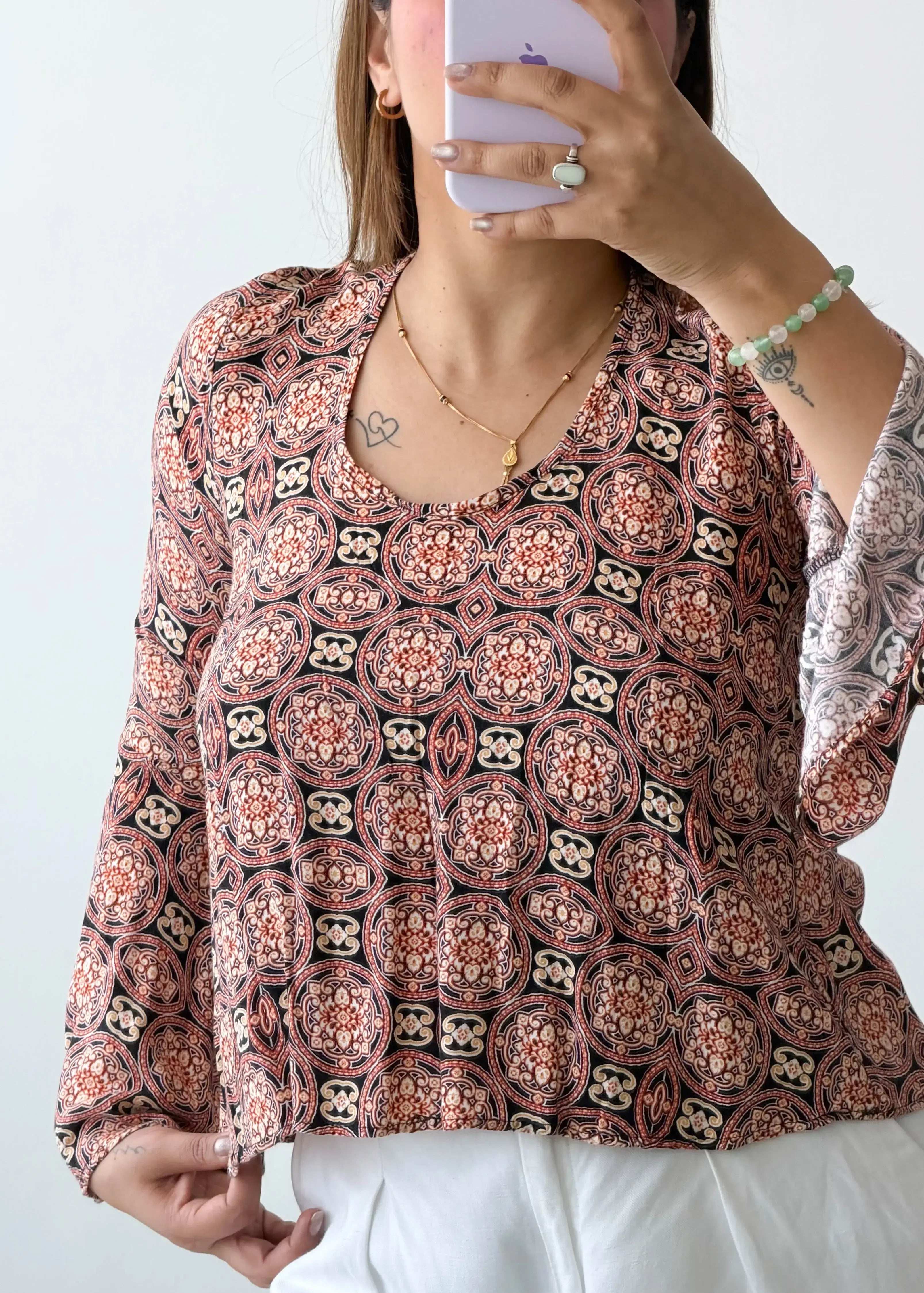 Size S-M Brown Printed V-Neck Top