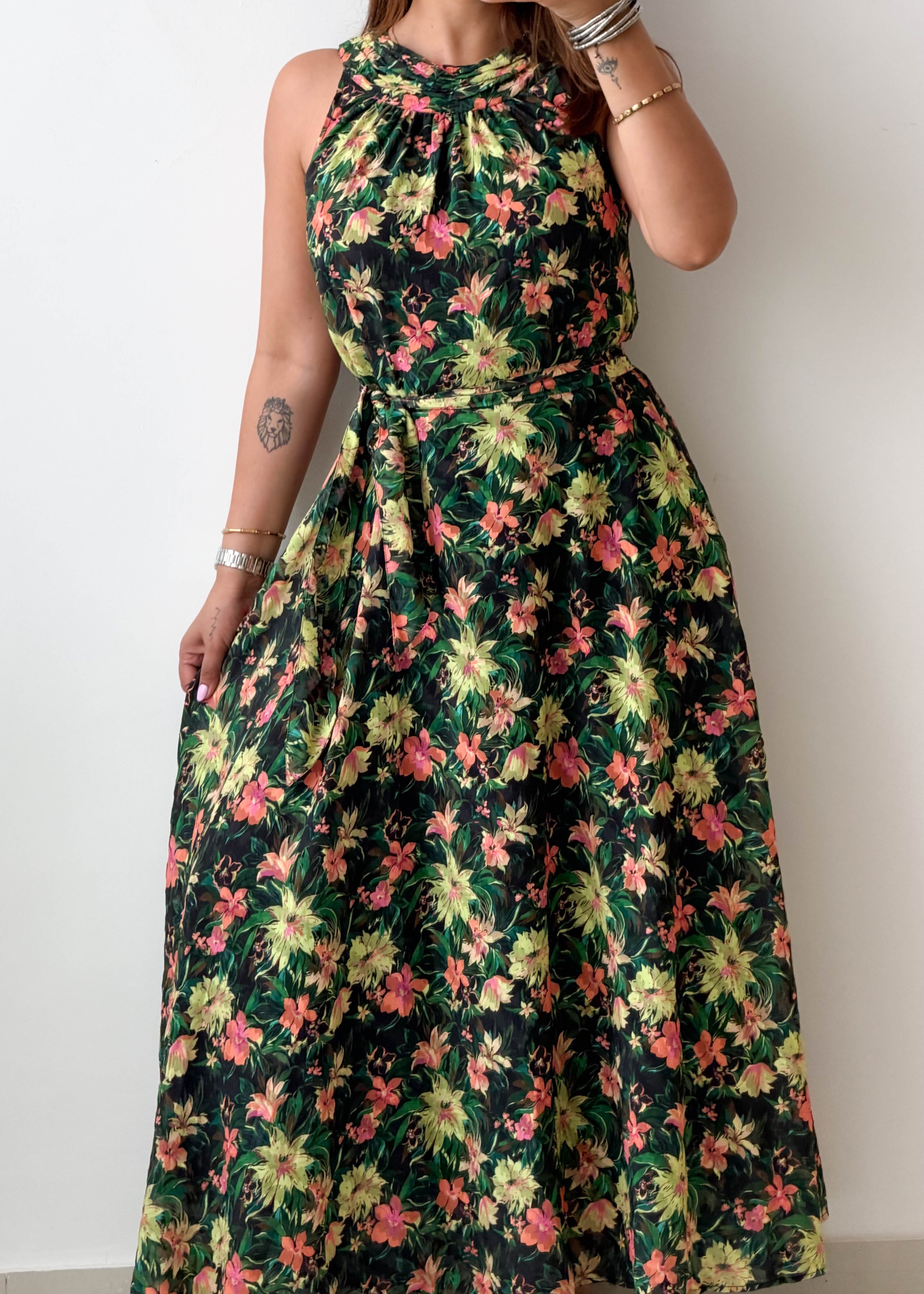 Size M-L Black Floral Halter Maxi Dress