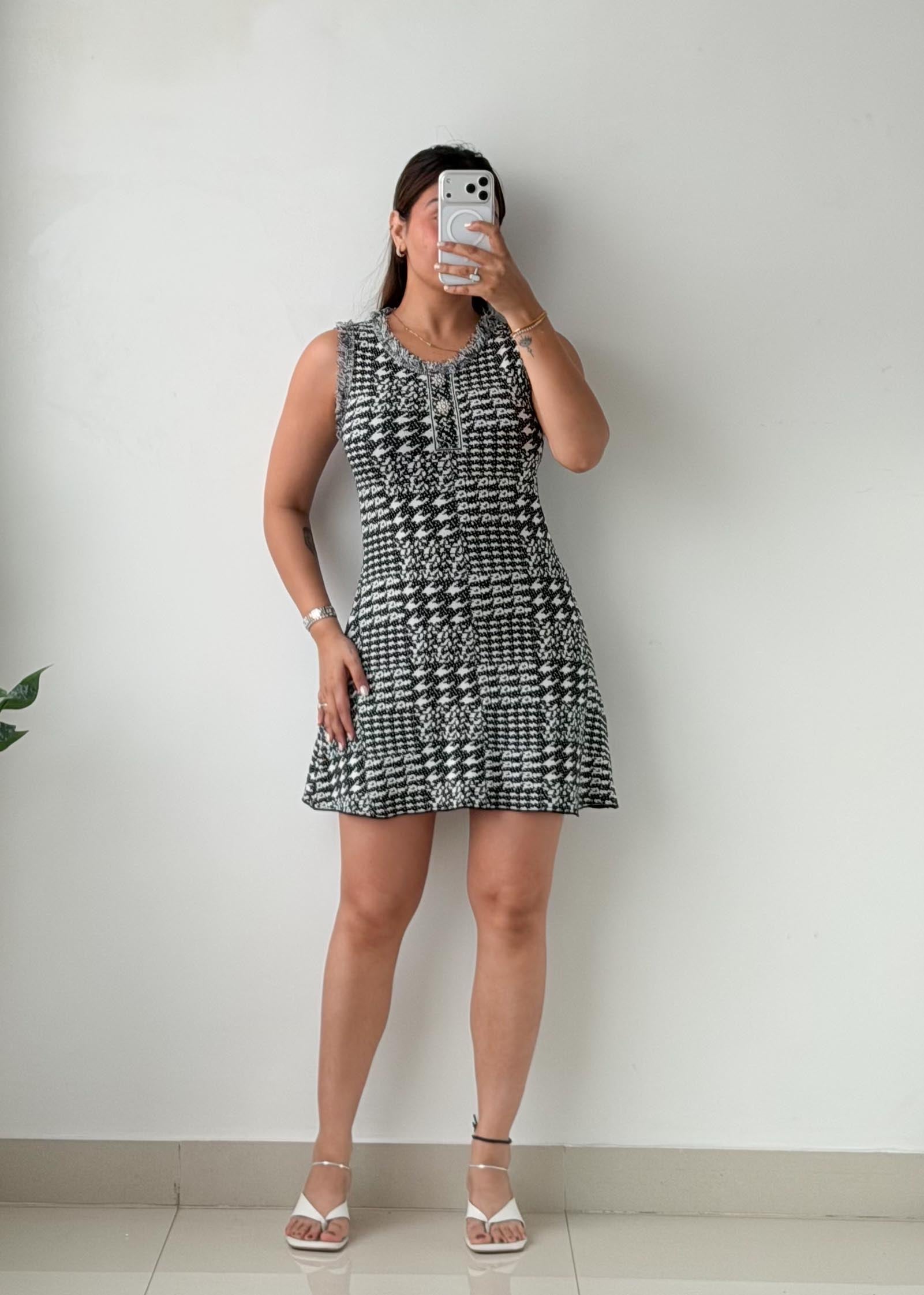 Size S-M Black & White Printed Bodycon Mini Dress