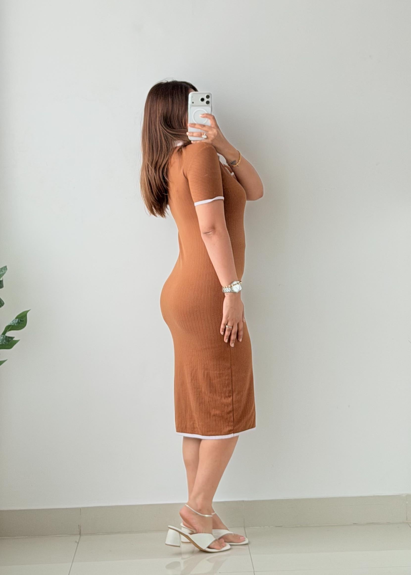 Size S-M Camel Contrast Collar Ribbed Knit Midi Dress