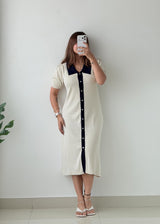 Size S-M & M-L Cream Contrast Collar Knit Midi Dress