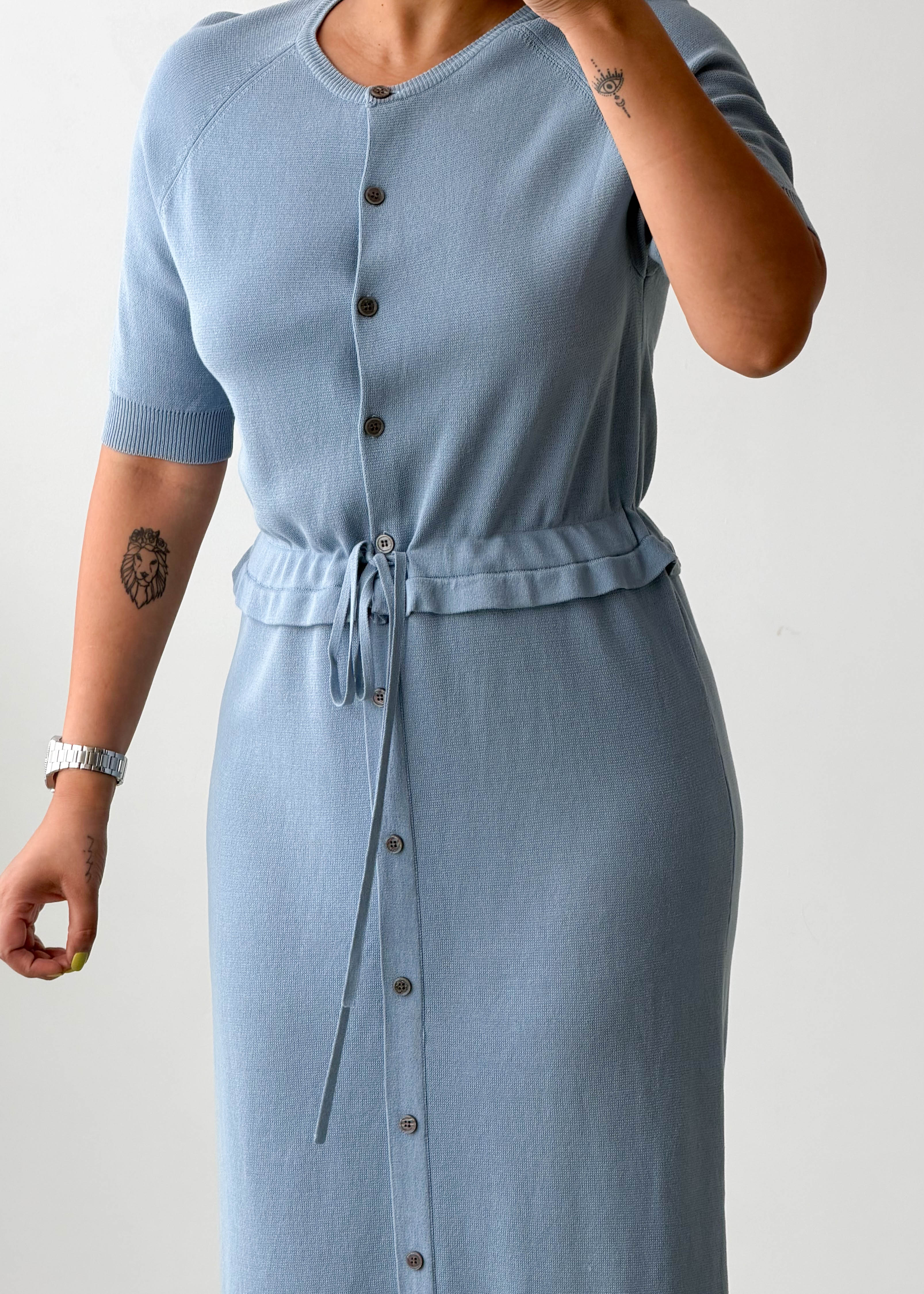 Size S-M Sky Blue Button-Front Midi Dress
