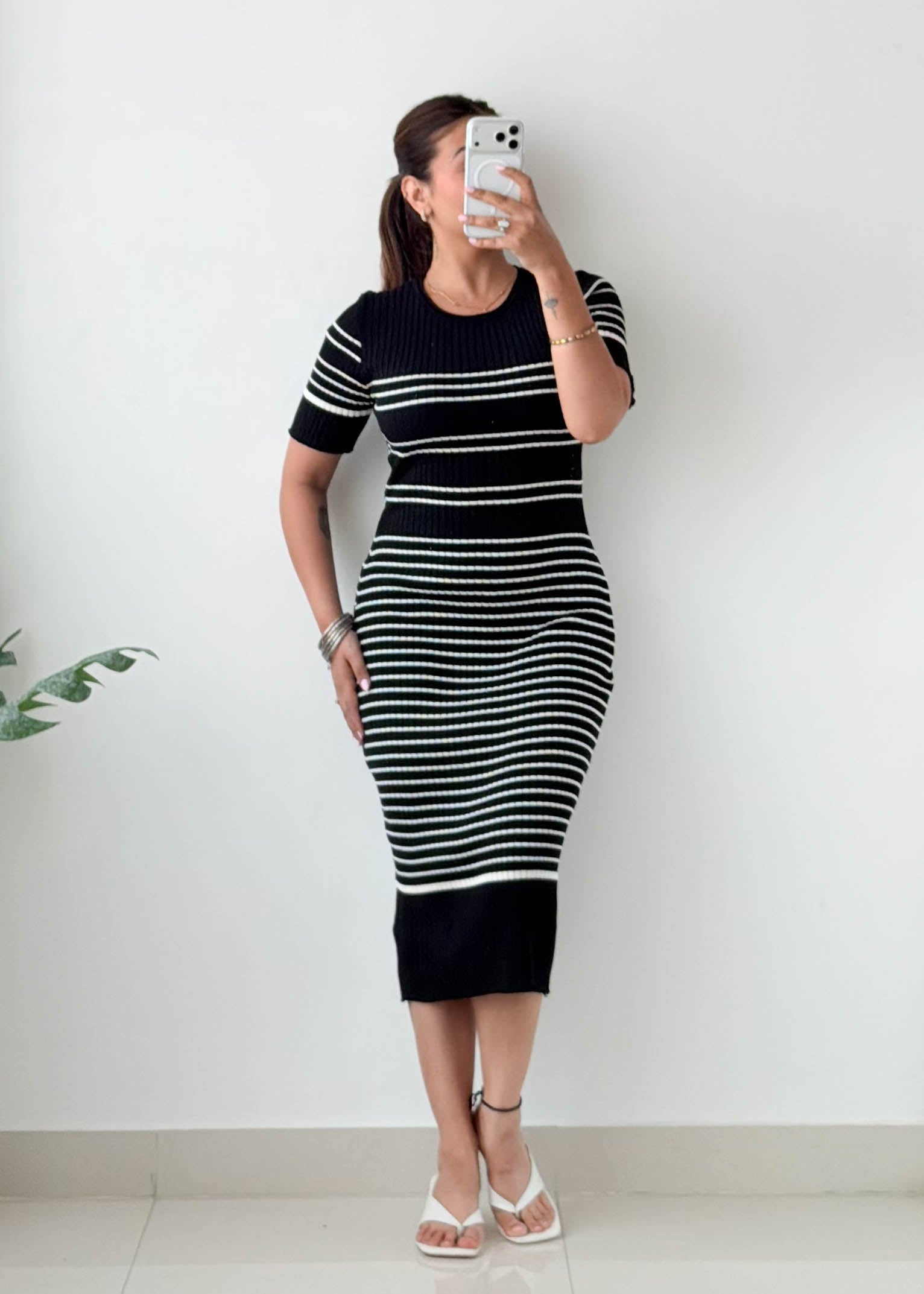 Size M-L Black Striped Ribbed Midi Dress
