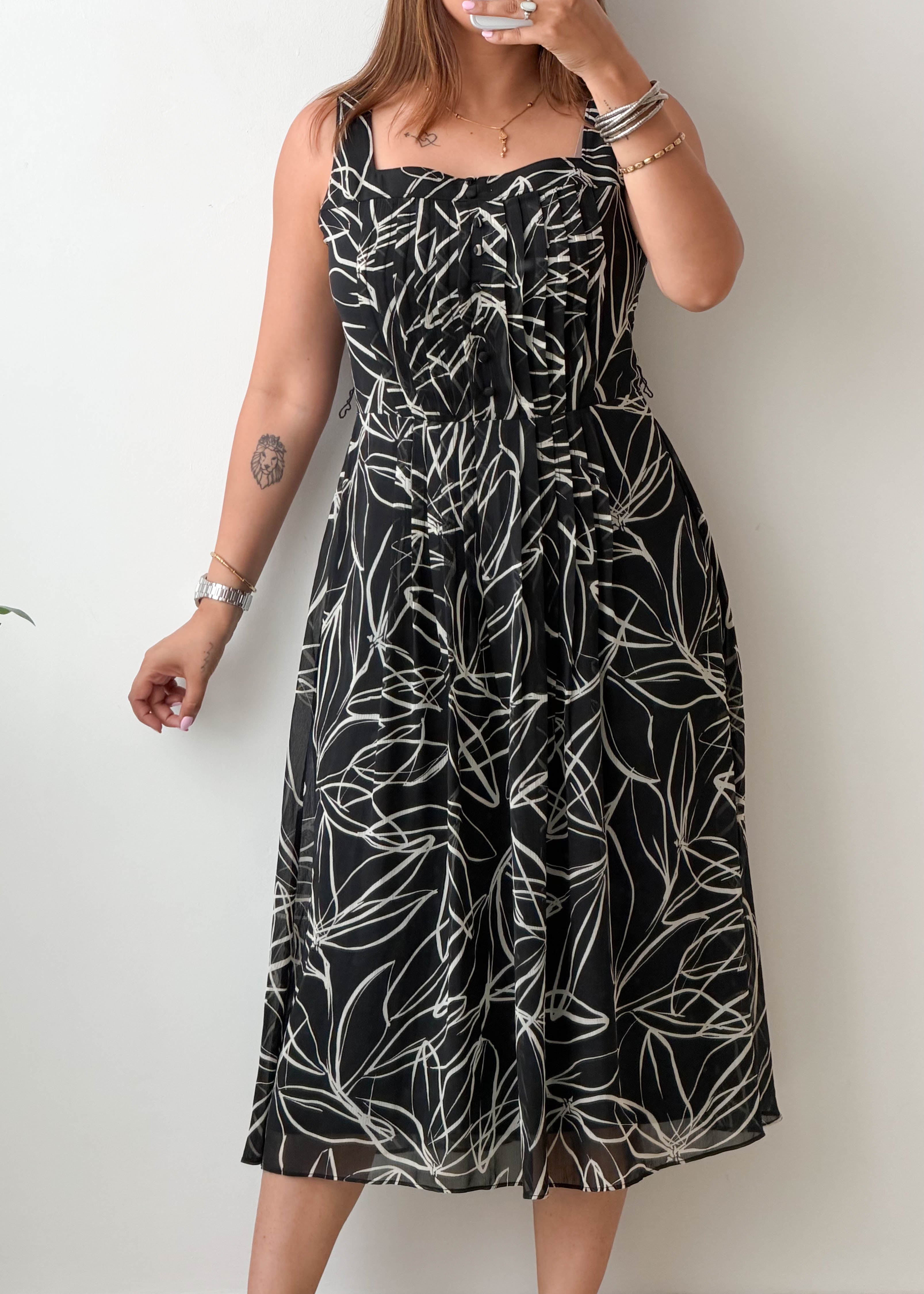 Size M Black Tropical Print Midi Dress