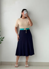 Size M-L Beige & Navy Colorblock Midi Dress