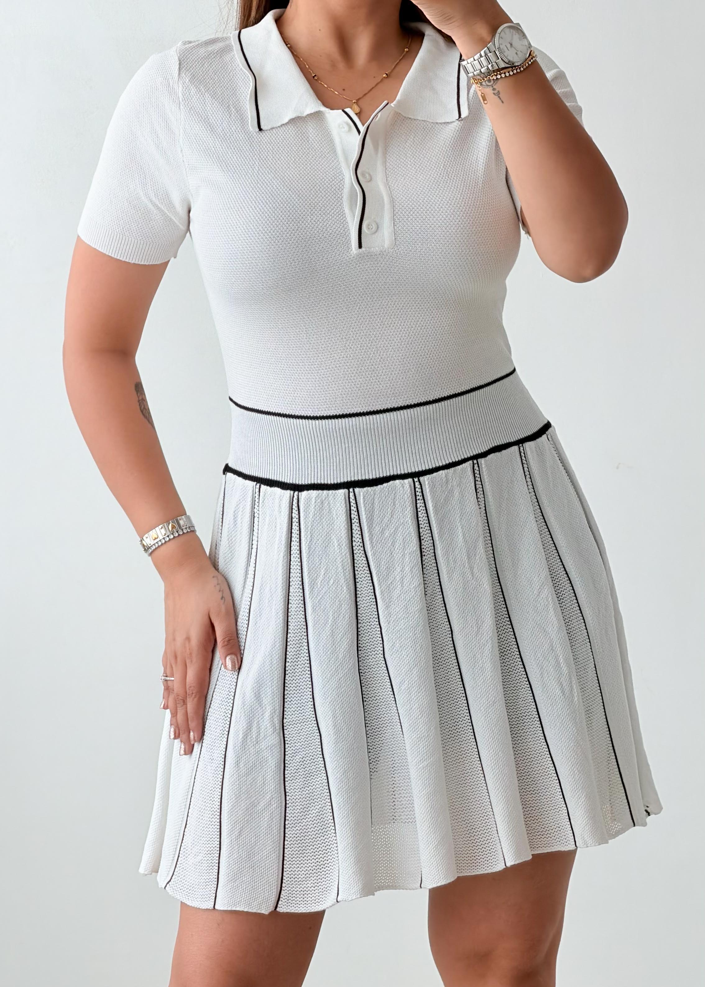 Size M-L White Pleated Knit Mini Dress
