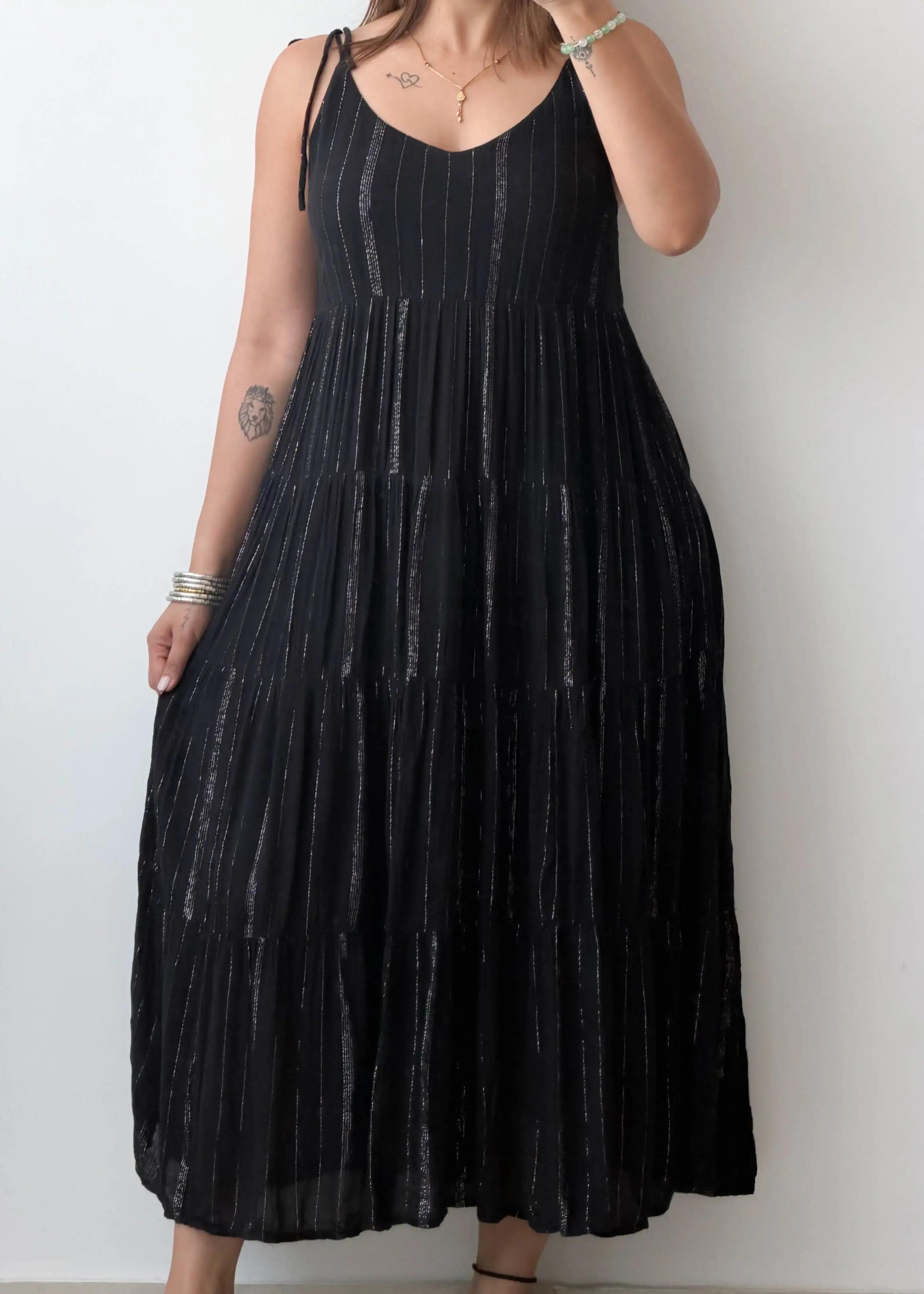 Size S-M, Black Pleated Midi Dress