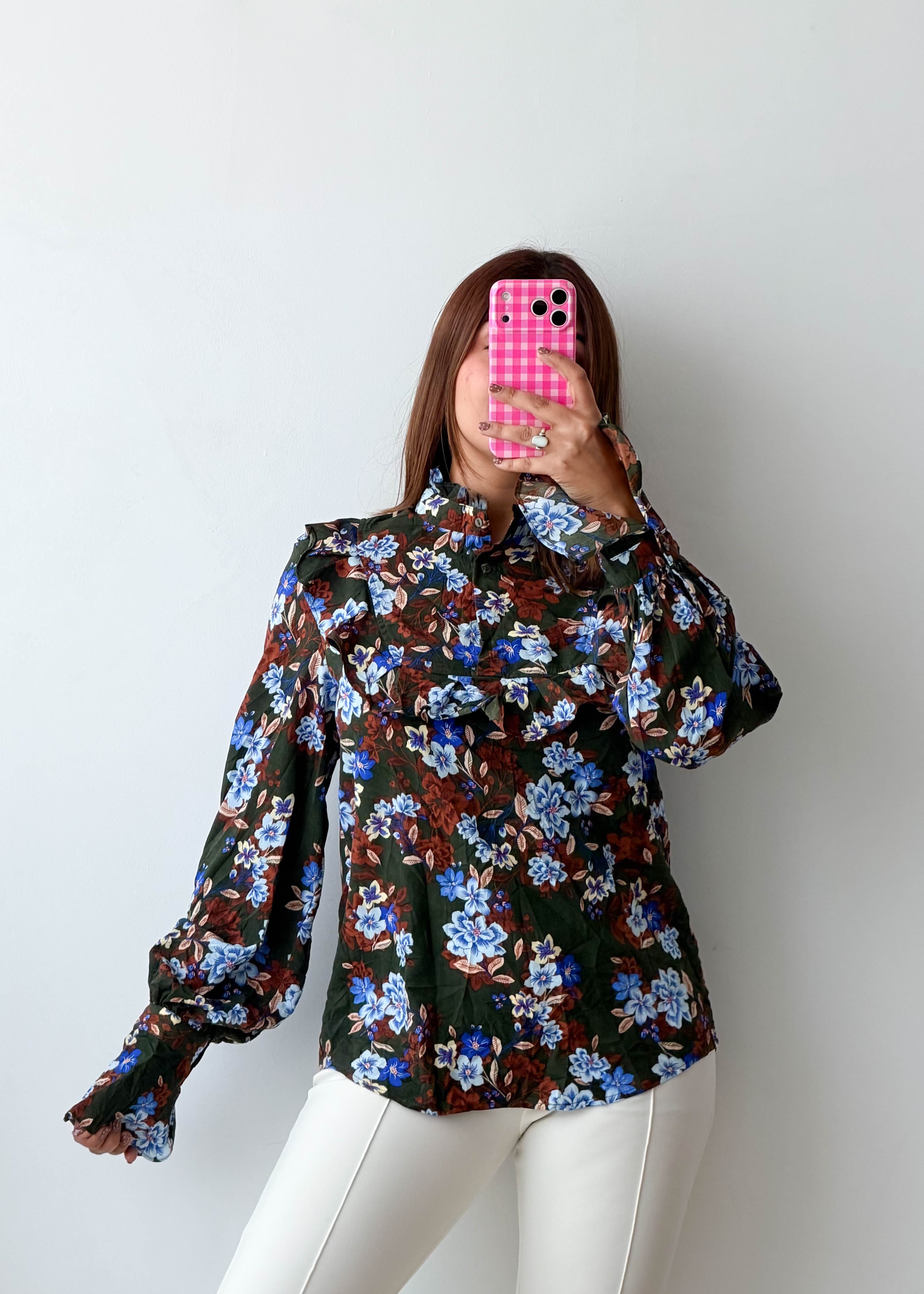 Size S-M Black Blue Floral Ruffle Blouse