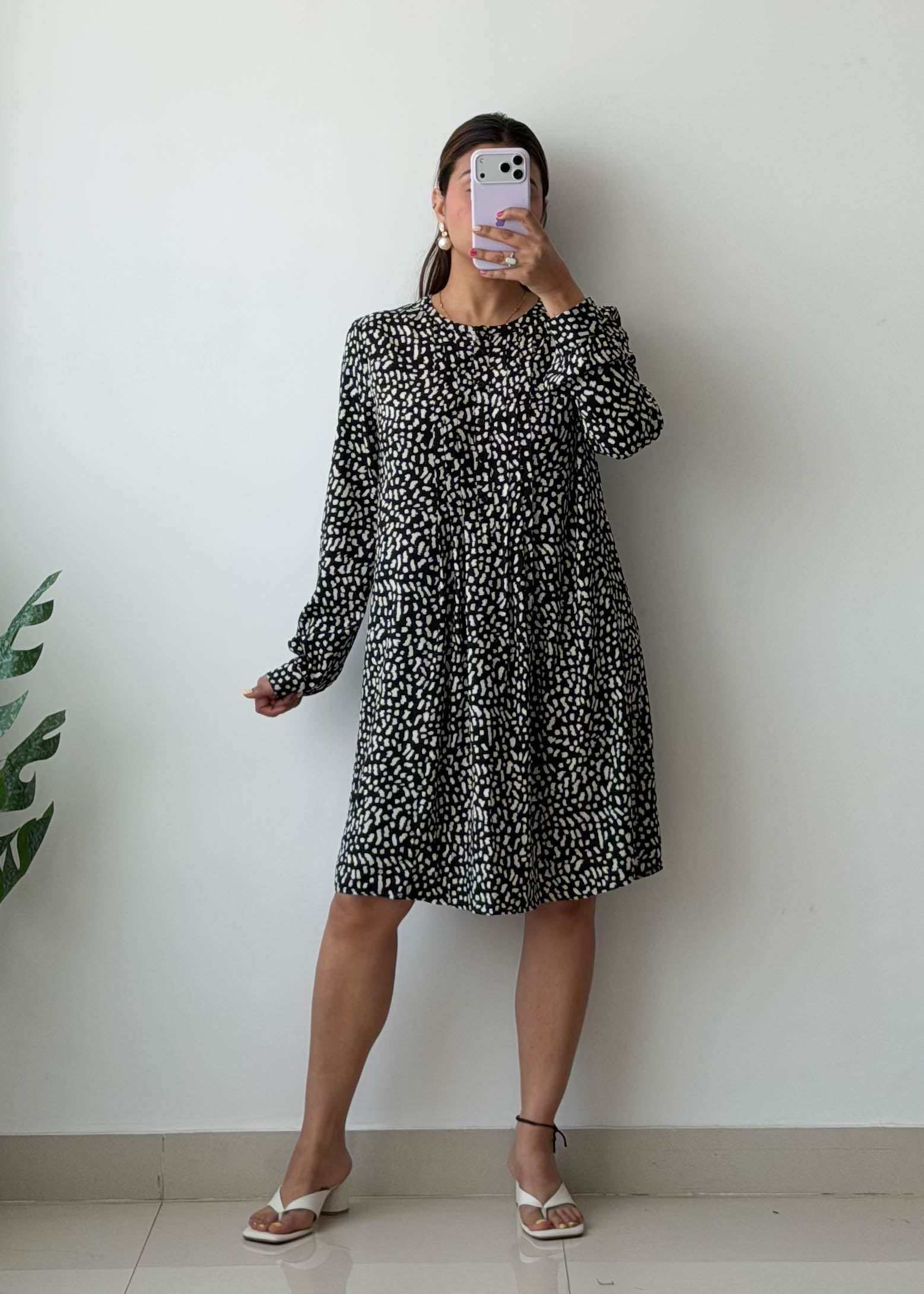 M-L Black White Printed Smock Dress
