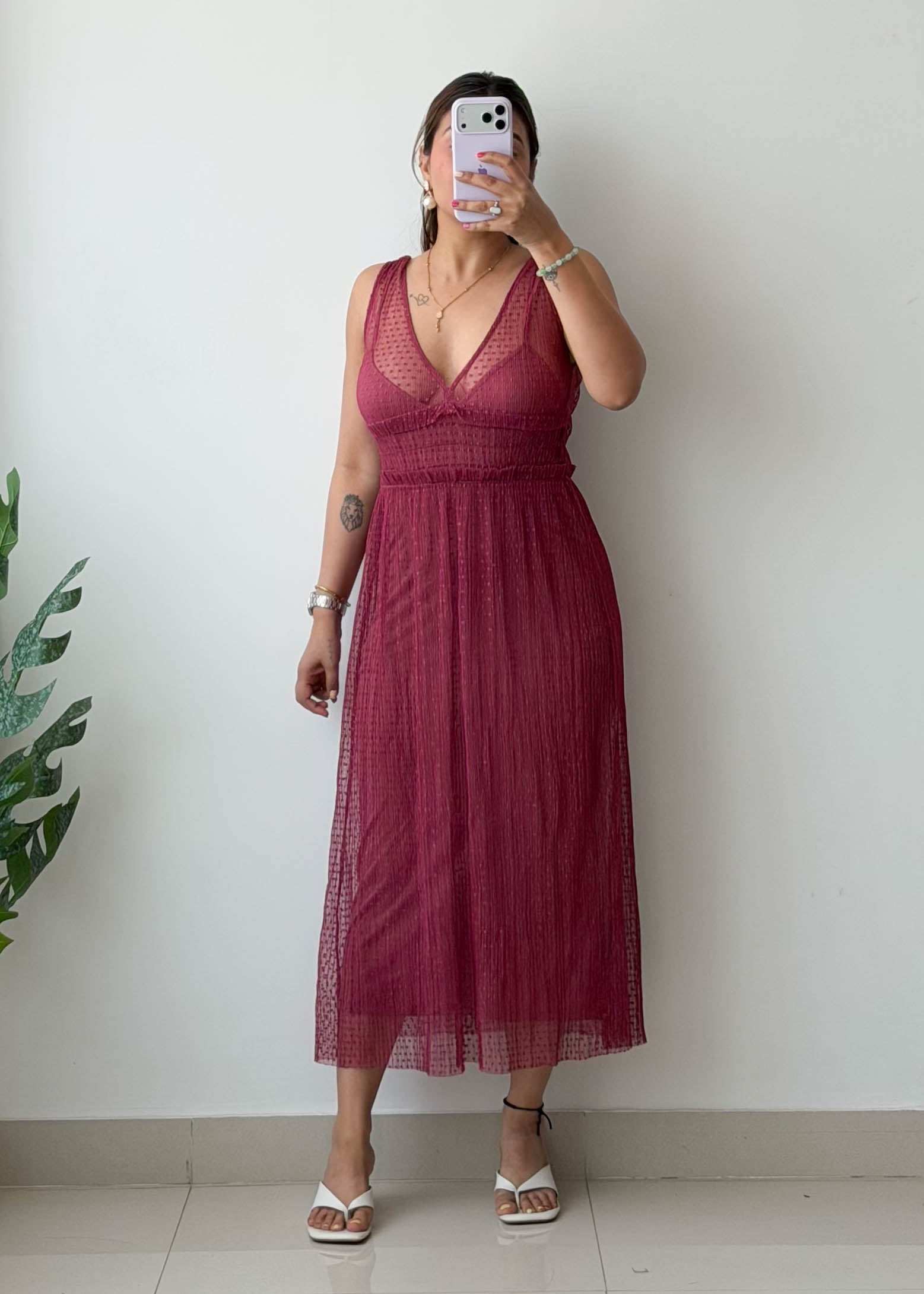 S-M Wine Red Mesh Midi Dress