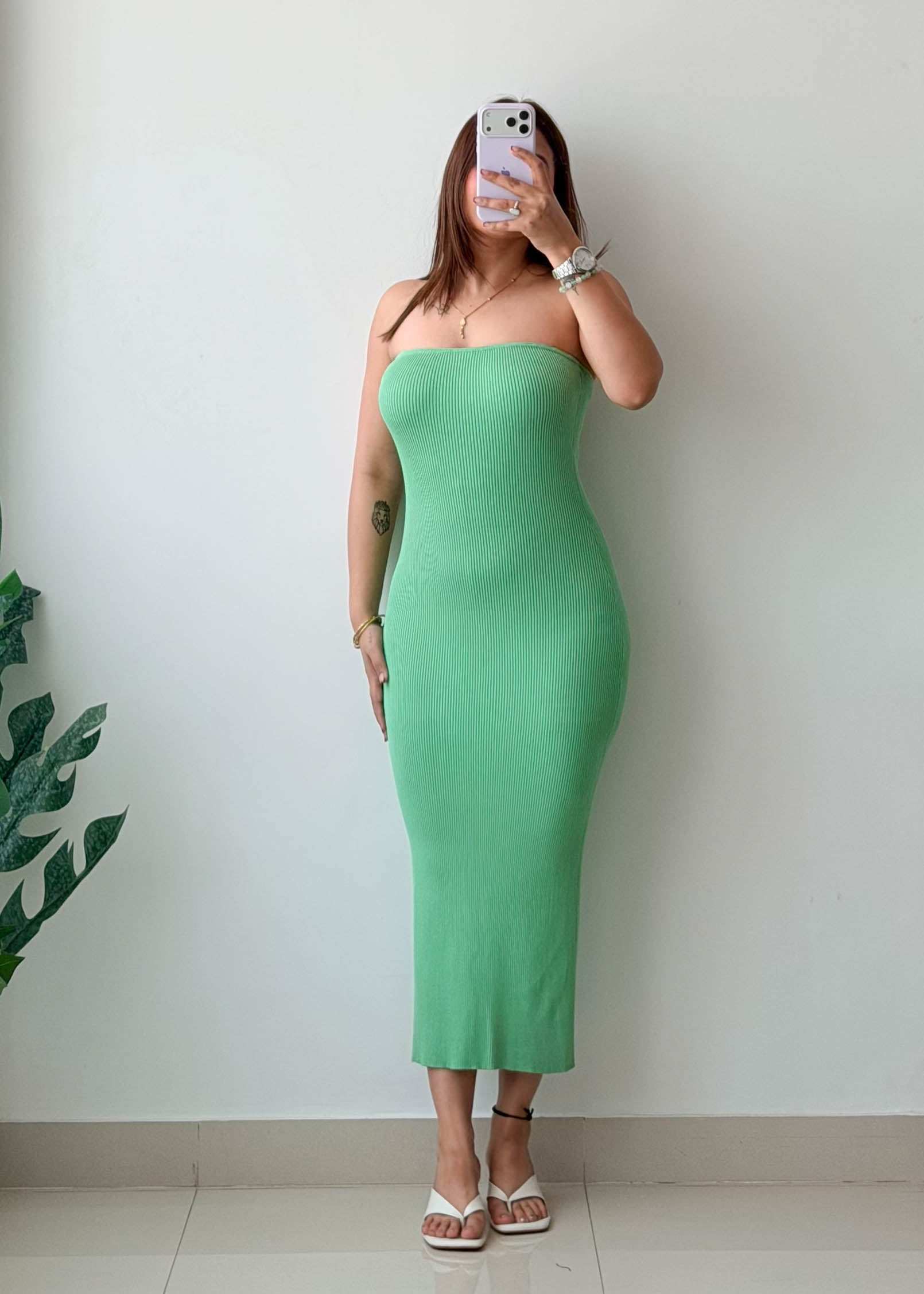 Size M-L Mint Green Ribbed Bodycon Midi Dress