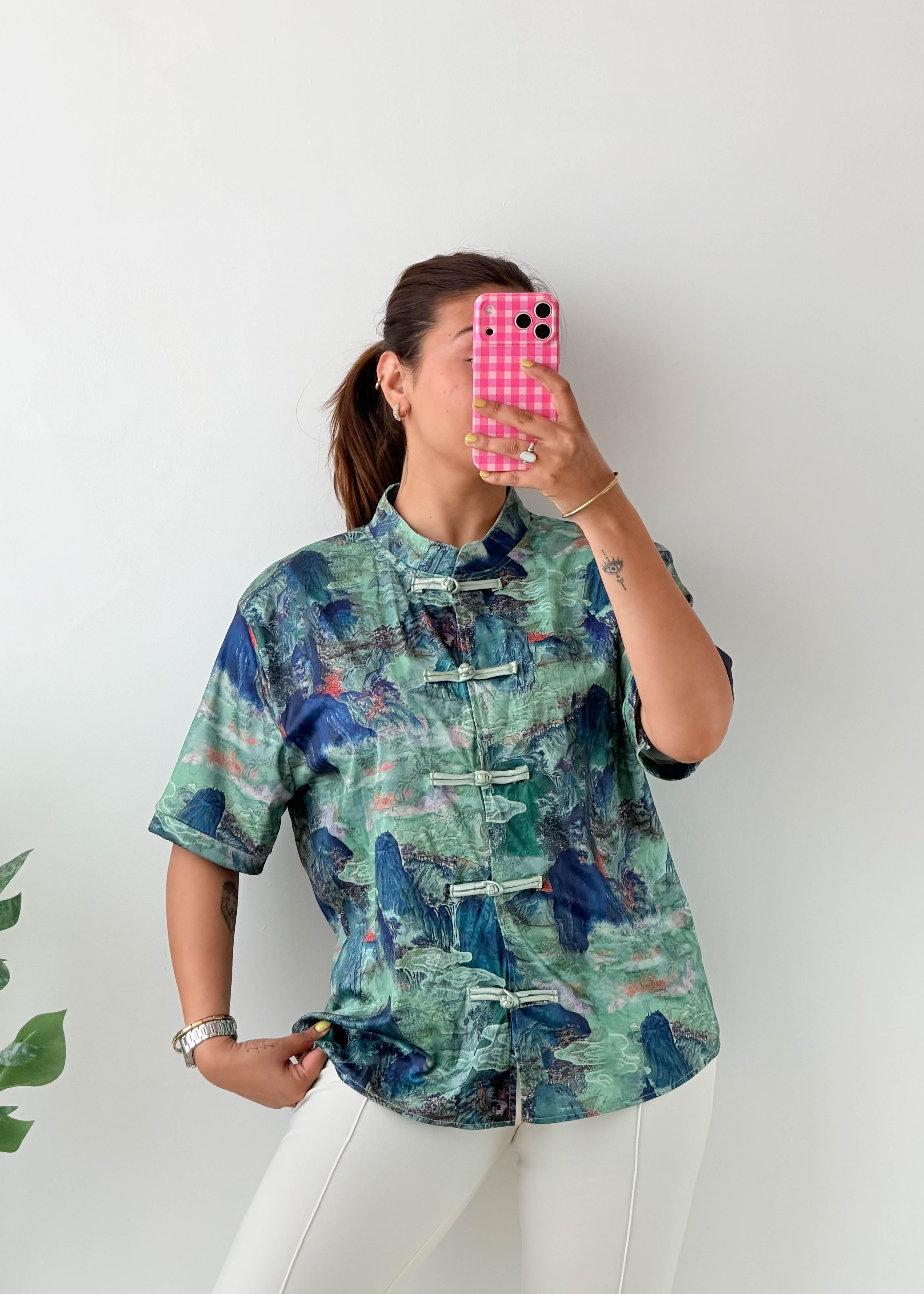 Size M-L Blue Oriental Frog Button Shirt
