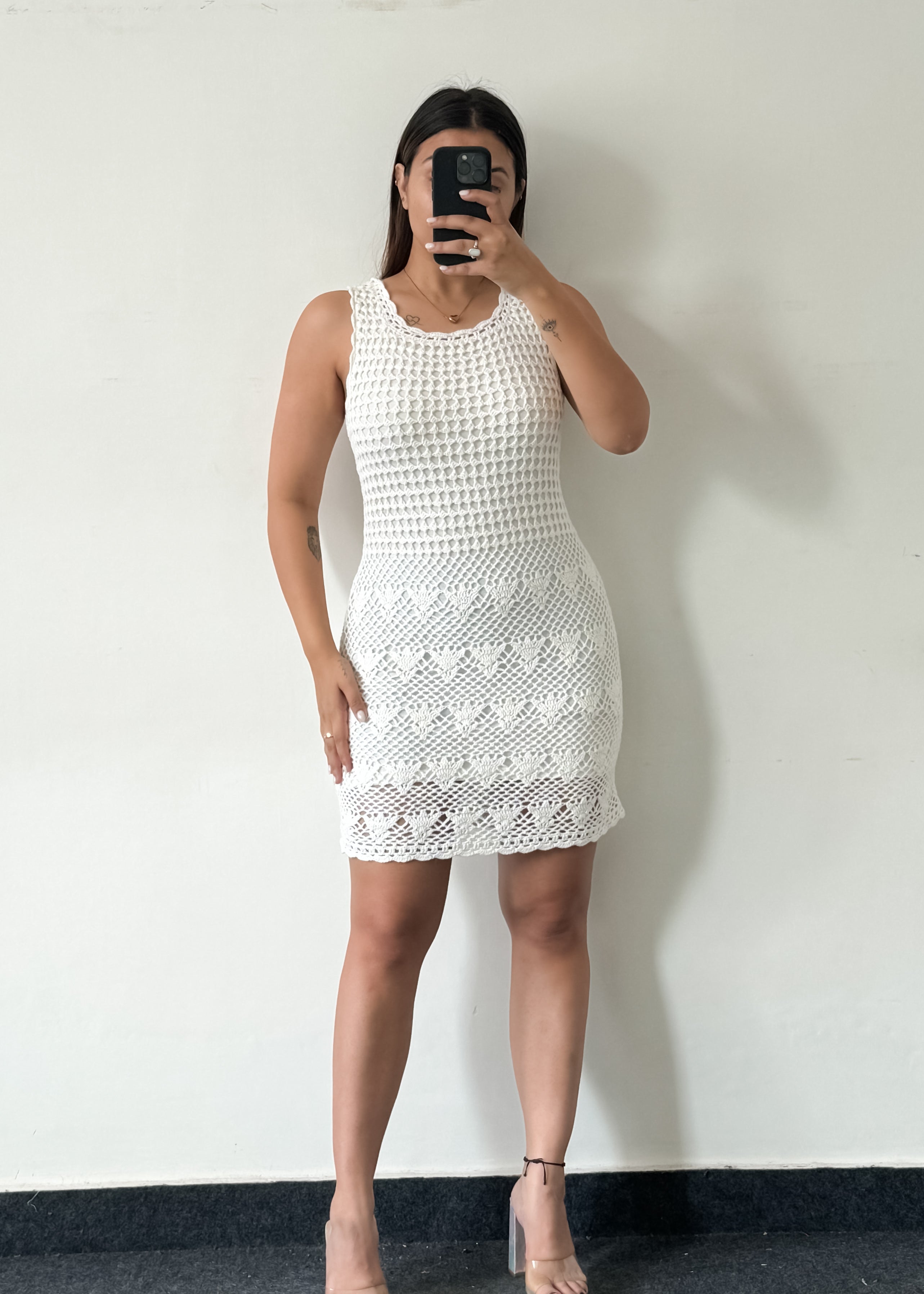 WHITE CROCHET, M-L